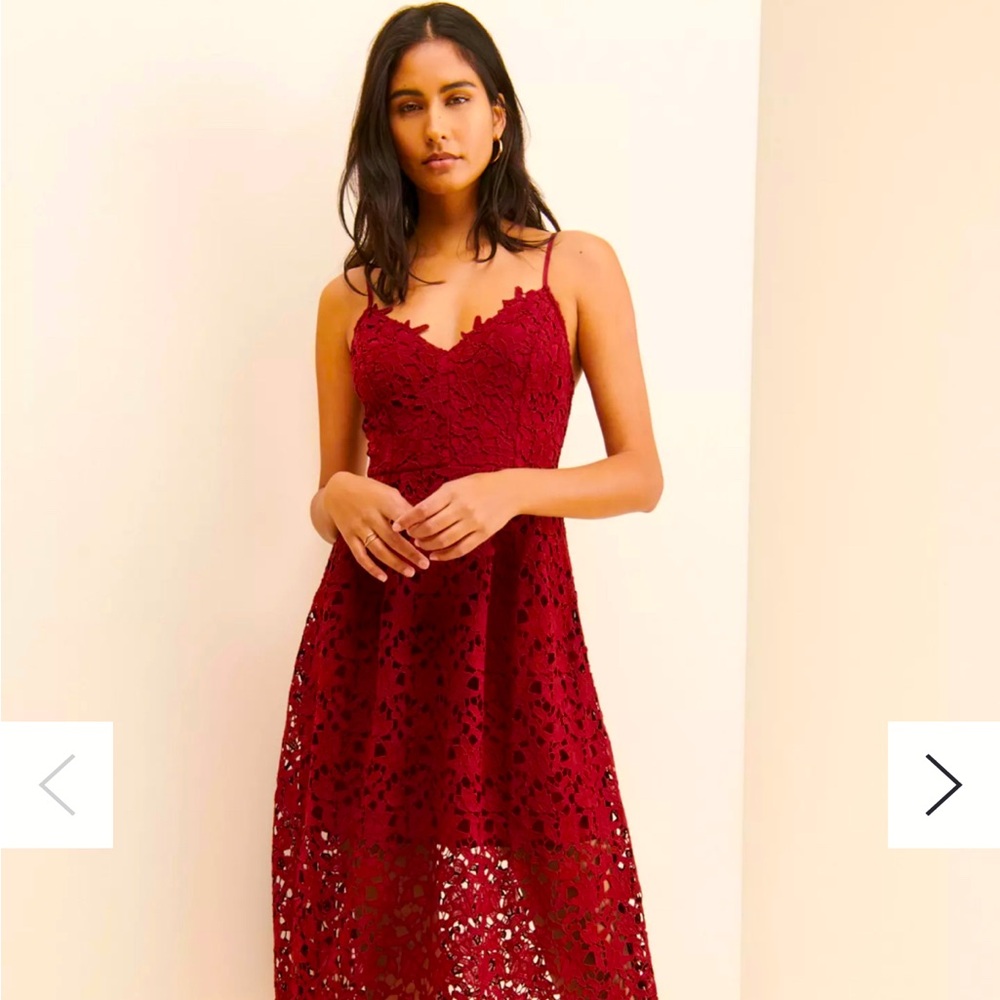 ASTR The Label sleeveless lace fit + flare midi dress size M
